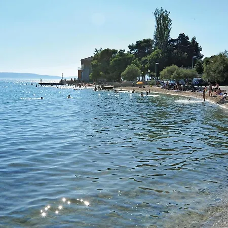 Gorgeous In Kastel Kambelovac